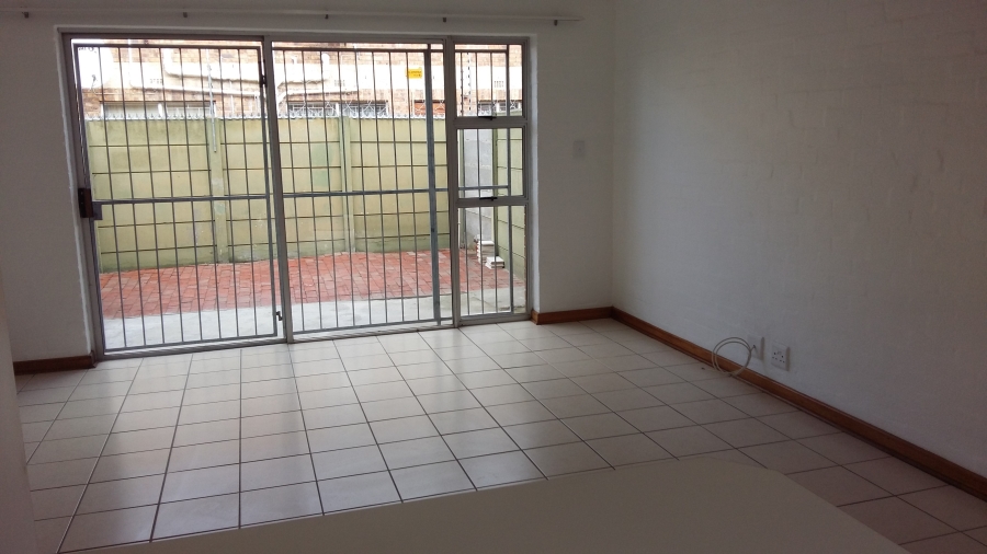To Let 2 Bedroom Property for Rent in Thornton Western Cape